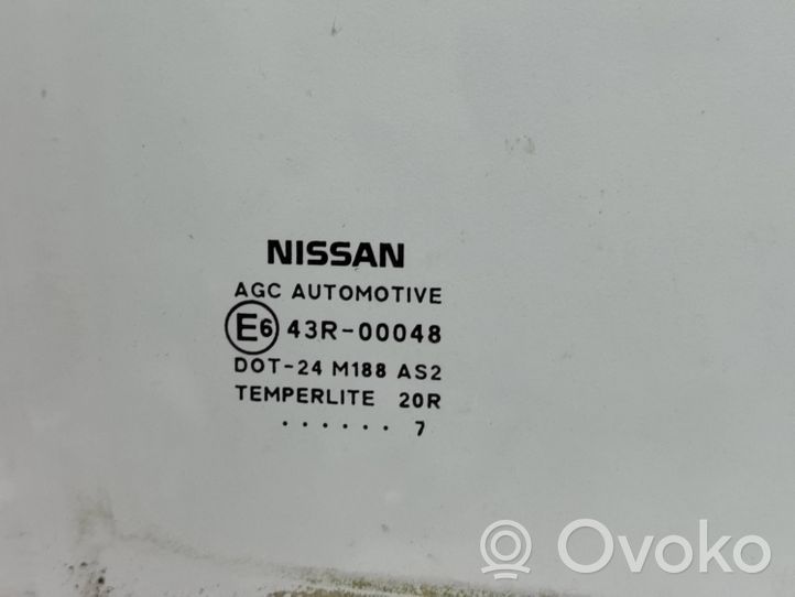 Nissan Qashqai Takaoven ikkunalasi 43R00048