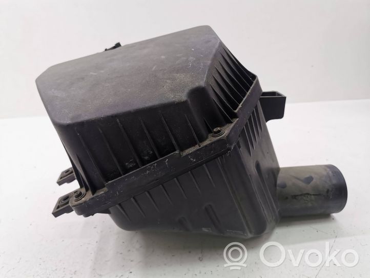Opel Antara Caja del filtro de aire 22745826