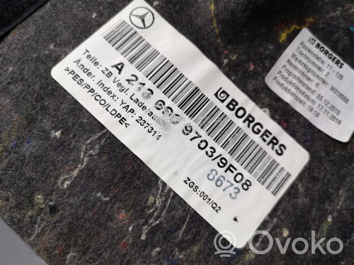 Mercedes-Benz E W213 Tavaratilan kaukalon tekstiilikansi A2136909703