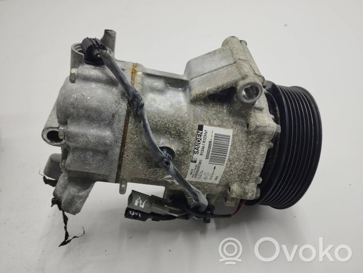 Nissan Juke II F16 Ilmastointilaitteen kompressorin pumppu (A/C) 926002888R