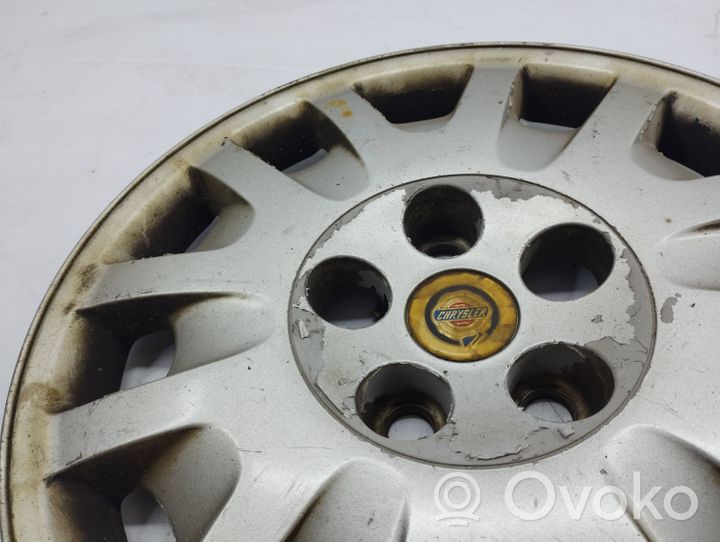 Chrysler Voyager Mozzo/copricerchi/borchia della ruota R16 04766066AB