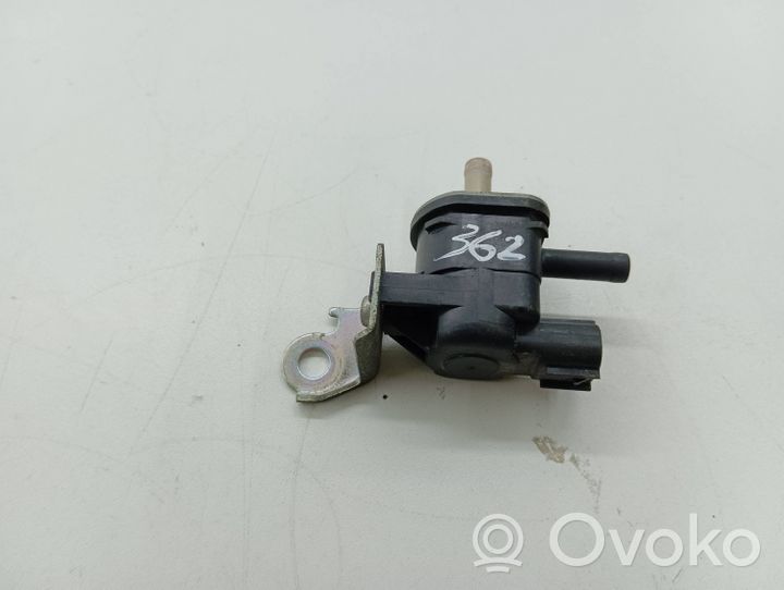 Lexus GS 300 350 430 450H Valvola di depressione 1362007010