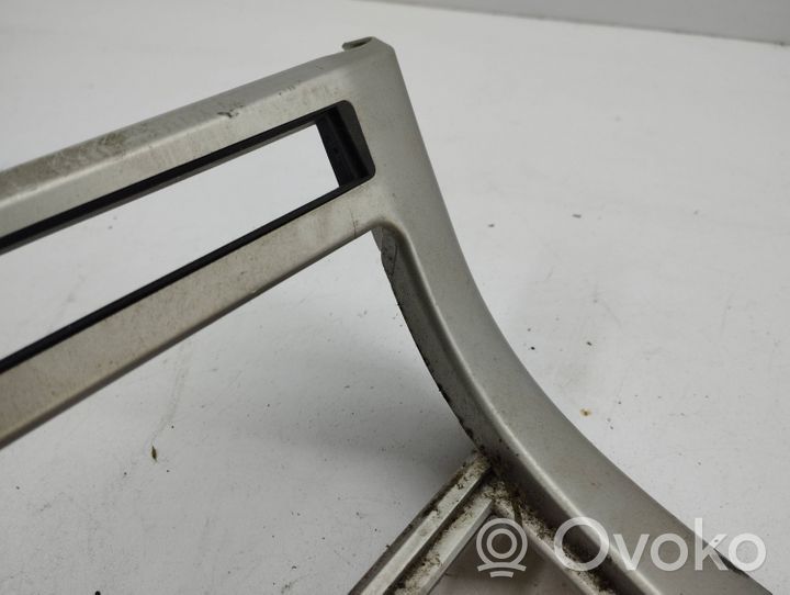 BMW X5 E53 Rivestimento in plastica cornice della leva del cambio 8268652