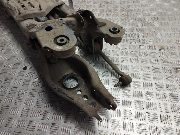 Toyota Avensis T270 Rear subframe 