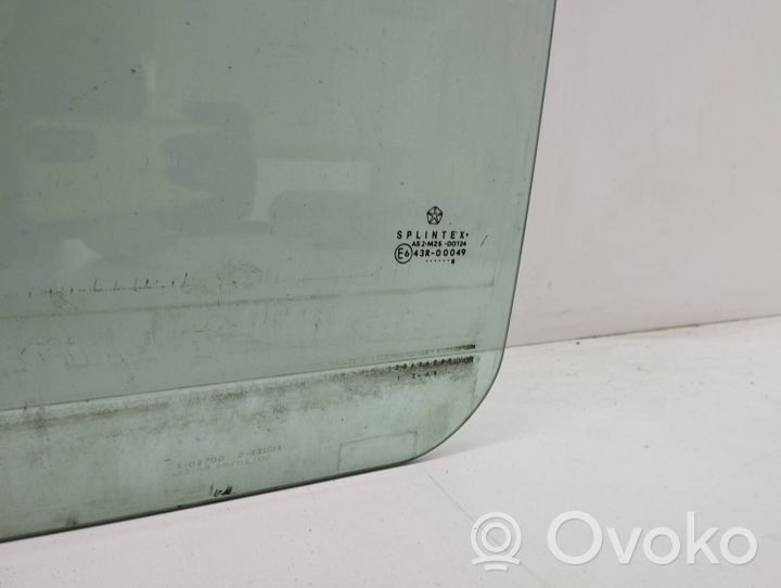 Chrysler Voyager Front door window glass four-door 43R00049