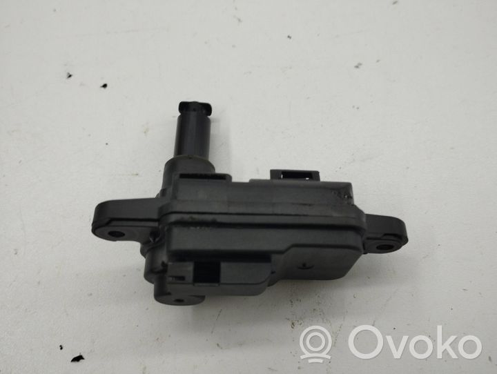 Seat Arona Degalų bako dangtelio spynos varikliukas 8v0862159a