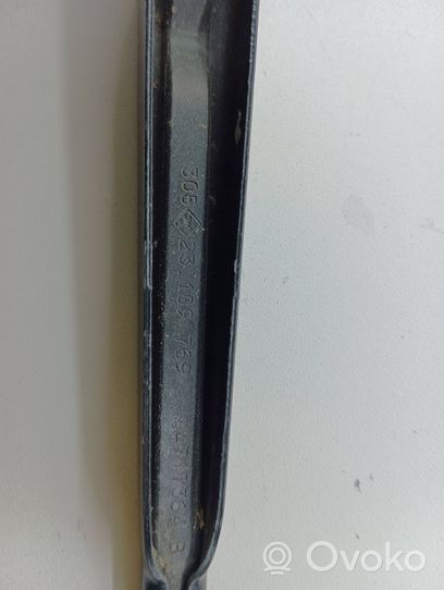 Chrysler Voyager Front wiper blade arm 23109769