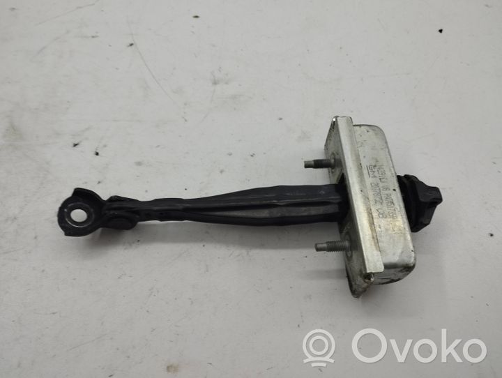 Opel Zafira C Takaoven pidätin 20778752