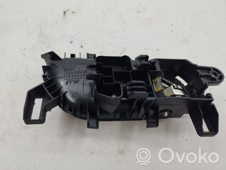 Nissan Qashqai Iekšējais atvēršanas rokturītis 80671