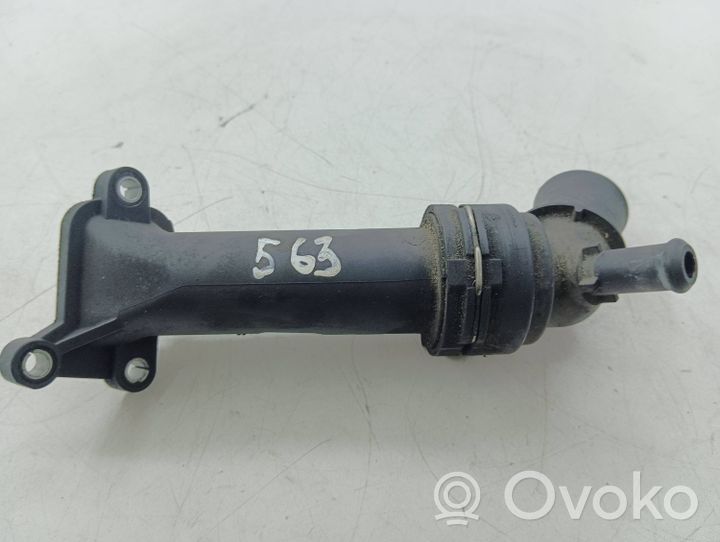 Toyota Avensis T270 Tuyau de liquide de refroidissement moteur 7810707