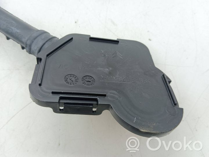 Citroen C5 Aircross Huohotin/huohotinputki/letku 9675617280