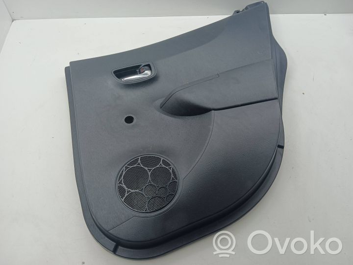 Toyota Yaris Apšuvums aizmugurējām durvīm 676130D480