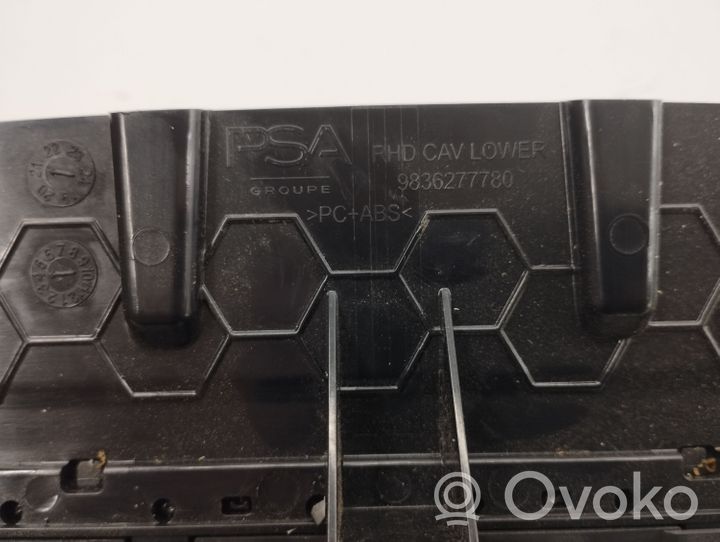 Opel Mokka B Griglia di ventilazione centrale cruscotto 9836277780