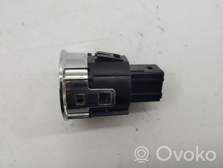 Opel Mokka B Bouton poussoir de démarrage du moteur 9827205180