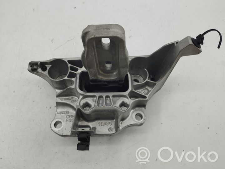 Opel Mokka B Supporto di montaggio scatola del cambio 9824312980