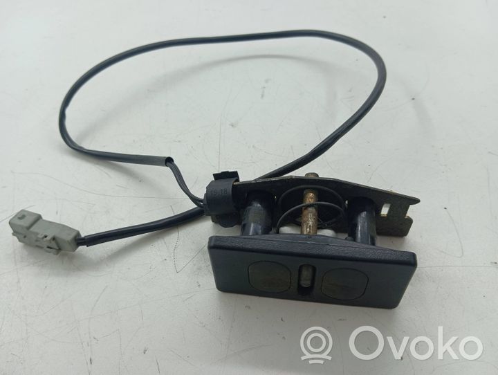 Peugeot 406 Serrure de loquet coffre 9608410480