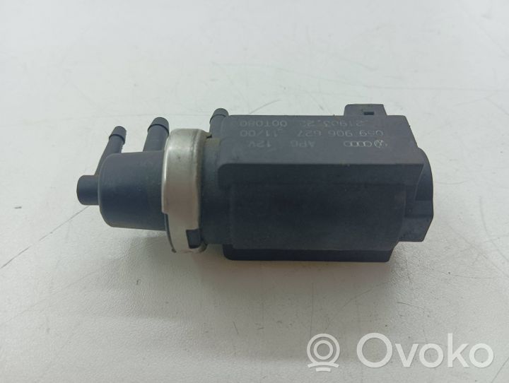 Audi A4 S4 B5 8D Electrovanne Soupape de Sûreté / Dépression 059906627