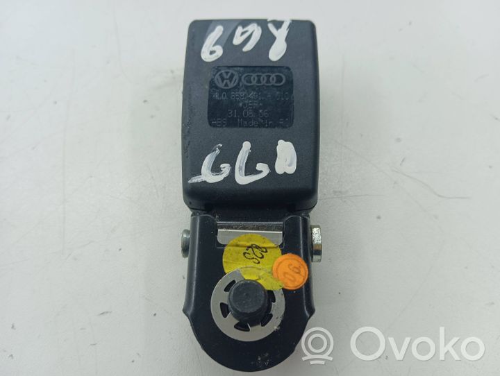 Audi Q7 4L Fibbia della cintura di sicurezza posteriore 4L0858401A