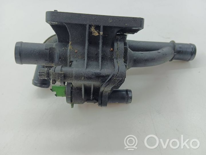 Ford Focus Boîtier de thermostat / thermostat 9670253780