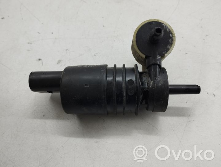 Porsche Cayenne (92A) Pompe de lave-glace de pare-brise 1K6955651