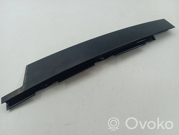 Porsche Cayenne (92A) Rivestimento modanatura del vetro della portiera anteriore 7P5853318B