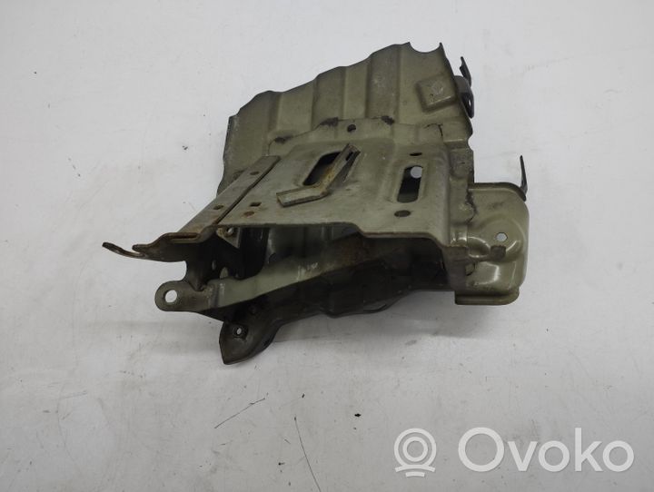 Honda CR-V Battery tray 