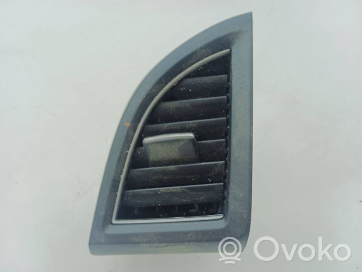 Honda CR-V Dysze / Kratki środkowego nawiewu deski rozdzielczej 77610T0AA1