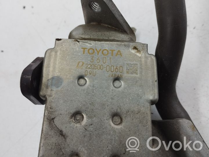 Lexus NX Refroidisseur de vanne EGR 2205000060