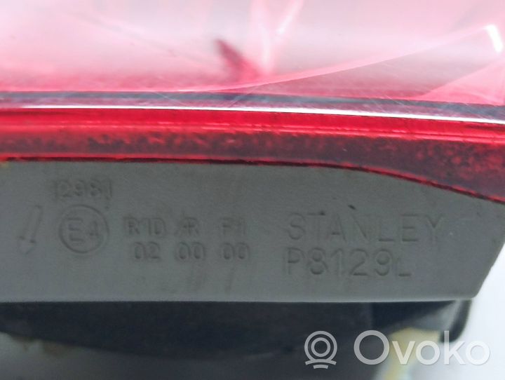 Honda Accord Lampy tylnej klapy bagażnika P8129