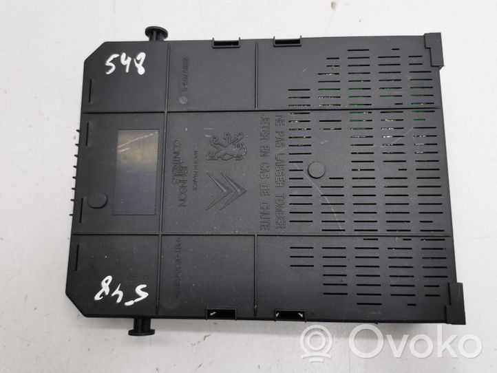 Peugeot 5008 Module de fusibles 281197595