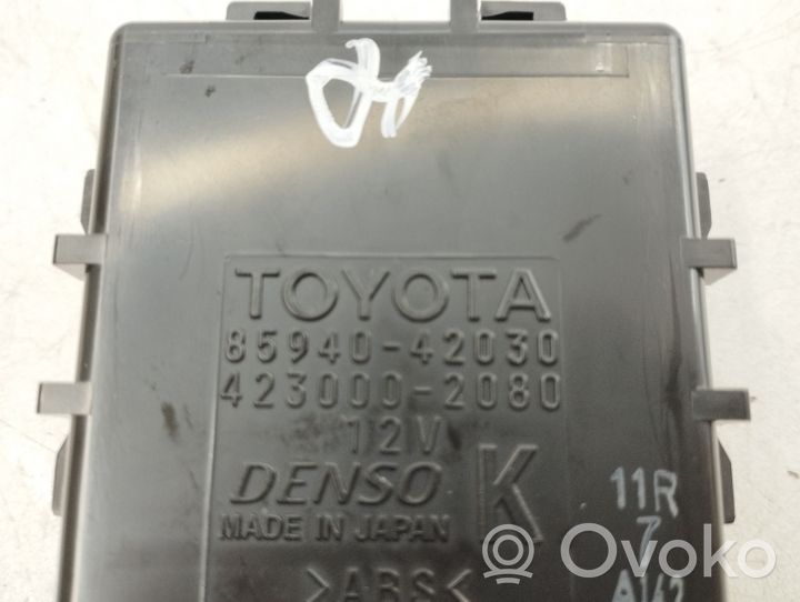 Toyota RAV 4 (XA40) Oven keskuslukituksen ohjausyksikön moduuli 8597042010