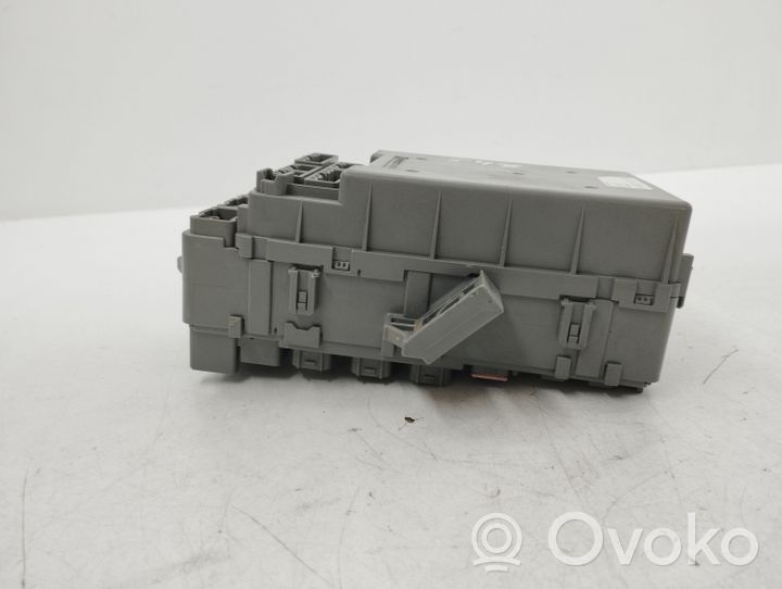 Honda CR-V Fuse module 52575LM