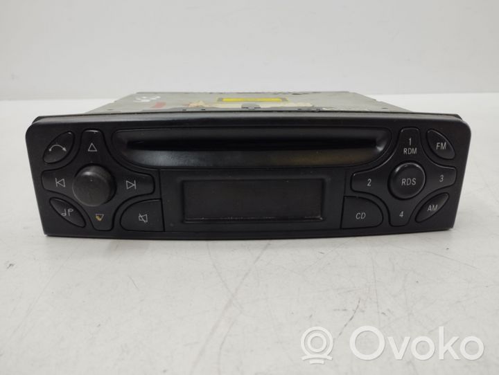 Mercedes-Benz C W203 Unité principale radio / CD / DVD / GPS A2038201786