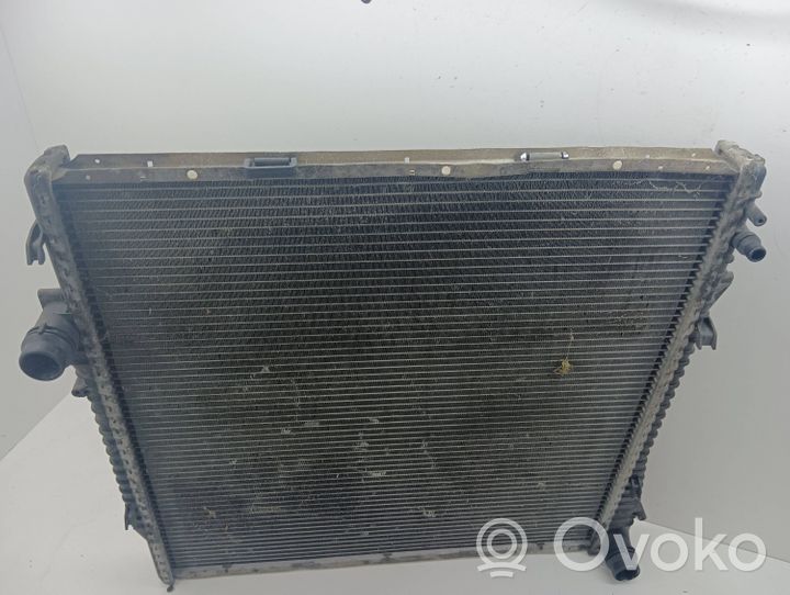 BMW X5 E53 Dzesēšanas šķidruma radiators 