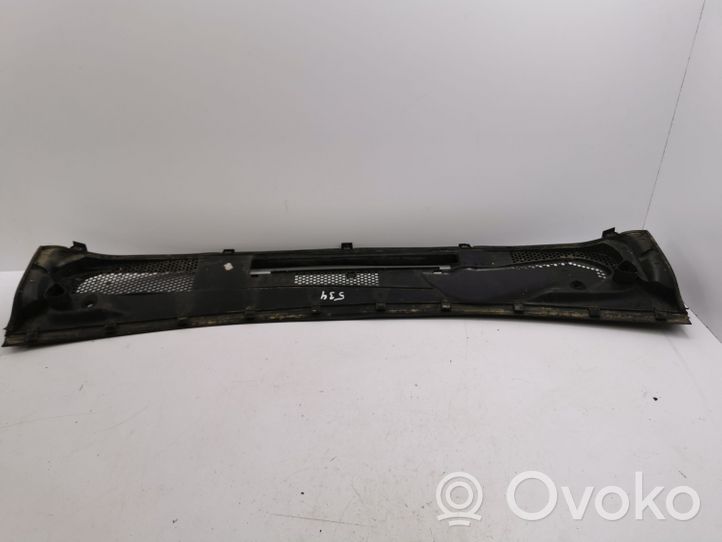 Mercedes-Benz B W245 Wiper trim 982444