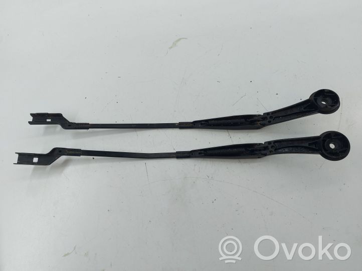 Ford Focus Bras d'essuie-glace avant BM5117526BB