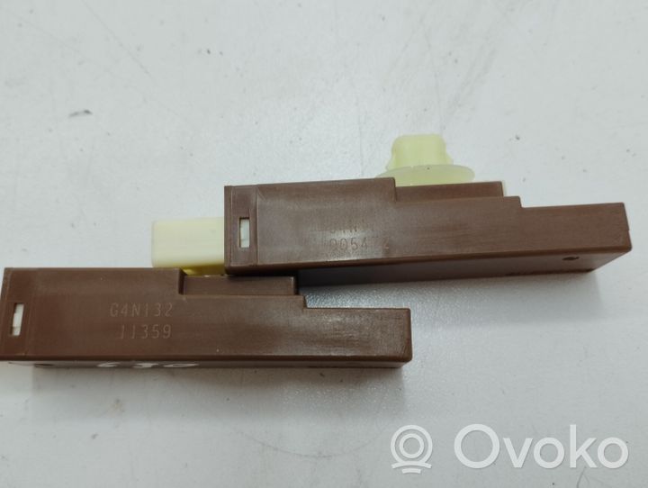 Toyota RAV 4 (XA40) Antenna di sistema senza chiave 