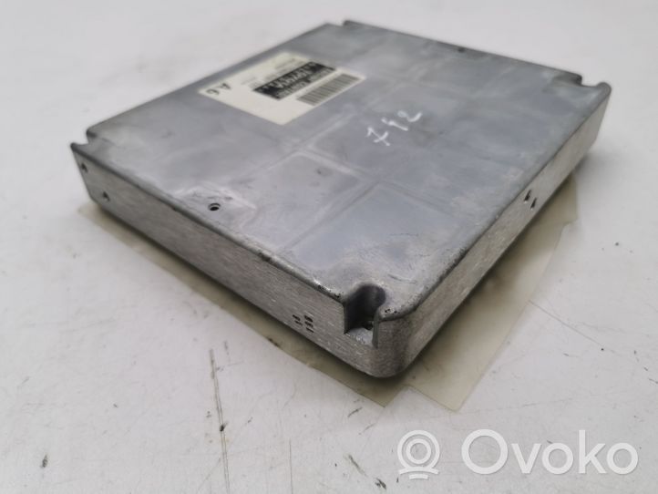 Toyota Corolla E120 E130 Calculateur moteur ECU 8966102A61