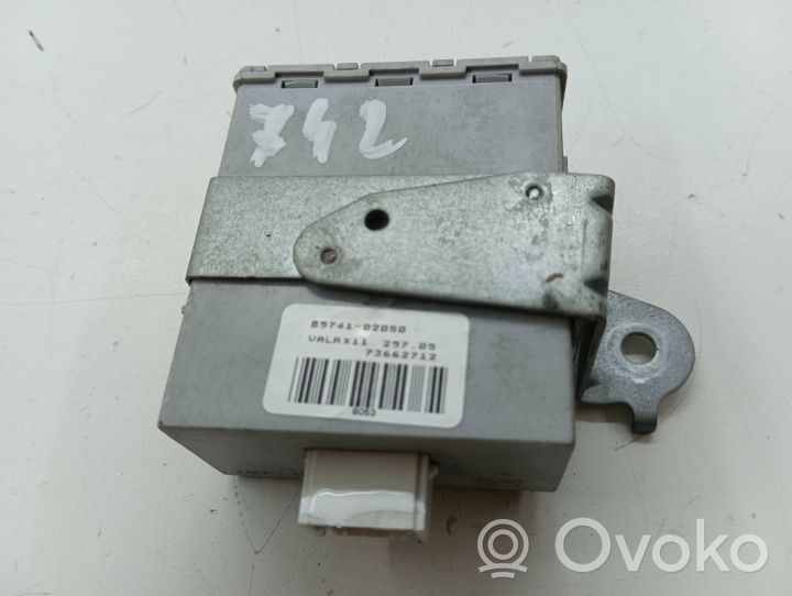 Toyota Corolla E120 E130 Oven ohjainlaite/moduuli 73662712