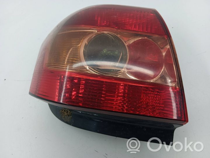 Toyota Corolla E120 E130 Lampa tylna 8155002301