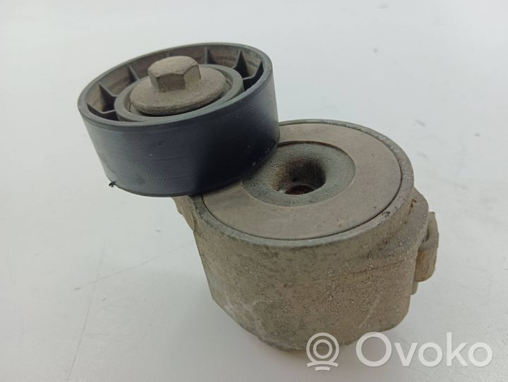 Opel Vectra C Alternator belt tensioner 