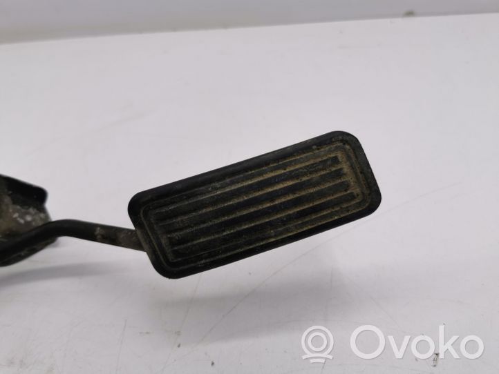 Toyota Corolla E120 E130 Pedal del acelerador B5922