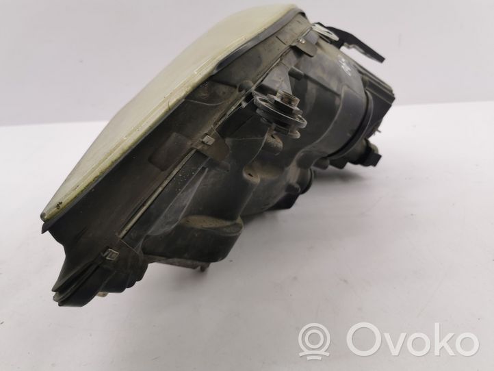 Mercedes-Benz ML W164 Lampa przednia A0028206026