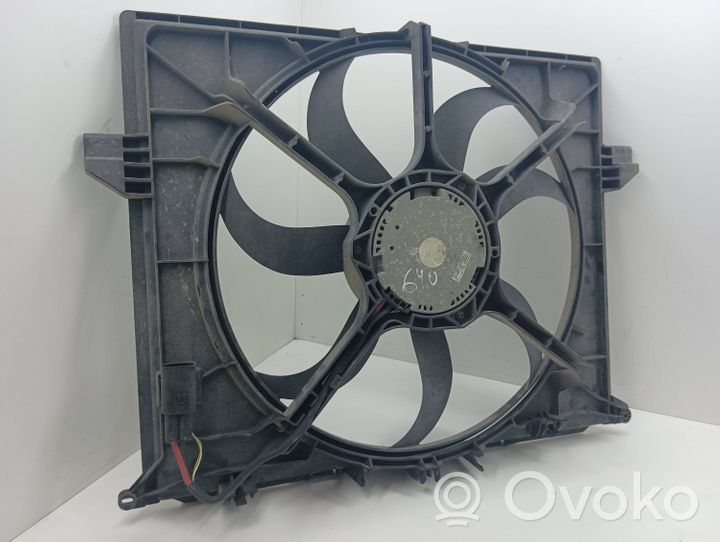 Mercedes-Benz ML W164 Ventilateur de refroidissement de radiateur électrique 6726010002