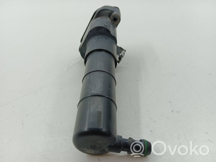 Volvo XC90 Headlight washer spray nozzle 