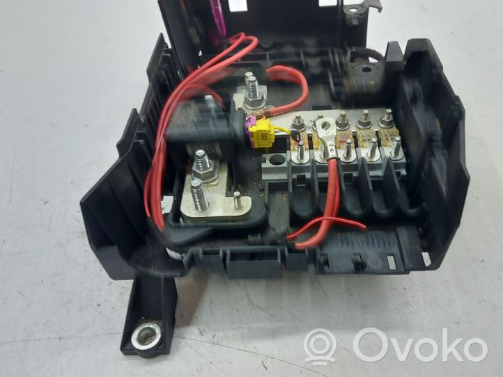 Audi Q7 4L Battery relay fuse 7L0937548C