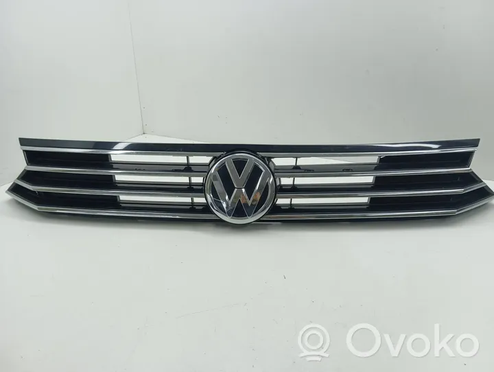 Volkswagen PASSAT B8 Grille calandre supérieure de pare-chocs avant 3G0853653D