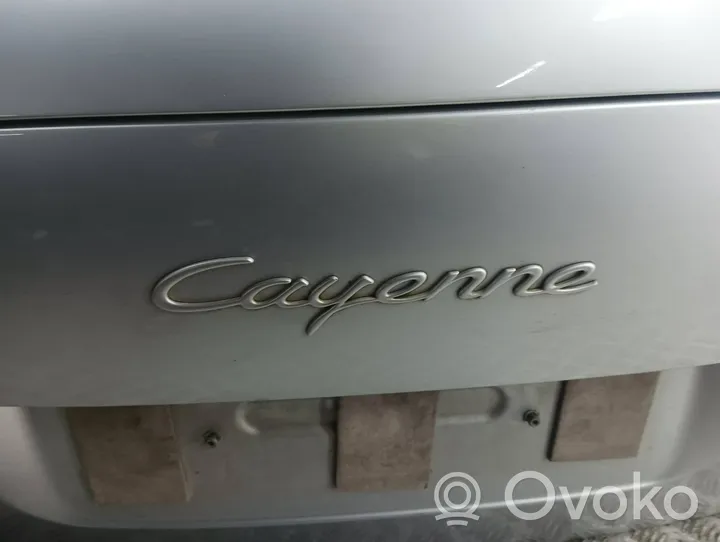 Porsche Cayenne (9PA) Takaluukun/tavaratilan kansi 