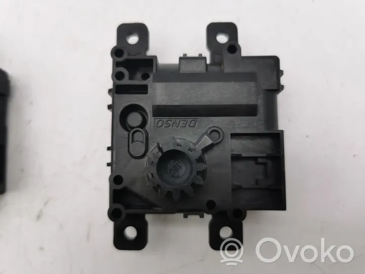 Toyota RAV 4 (XA50) Moteur / actionneur de volet de climatisation 0638009004