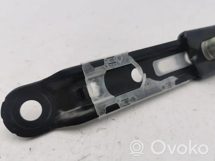 Toyota RAV 4 (XA50) Rail de réglage hauteur de ceinture de sécurité E563003